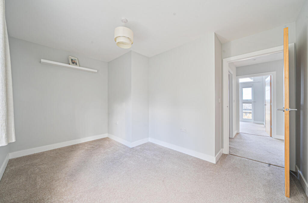 1382617-19-691f2a...