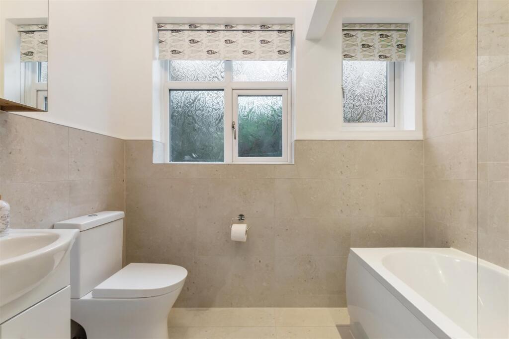 Cambridge Court 9 PH1.jpg