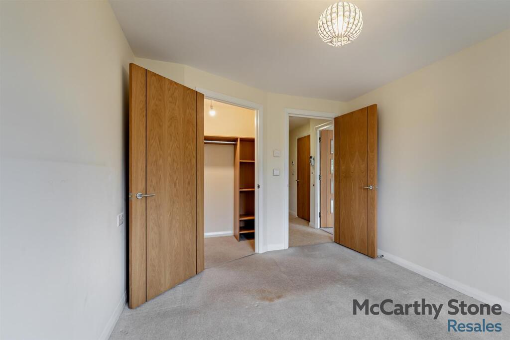 8660689-interior10-800.jpg