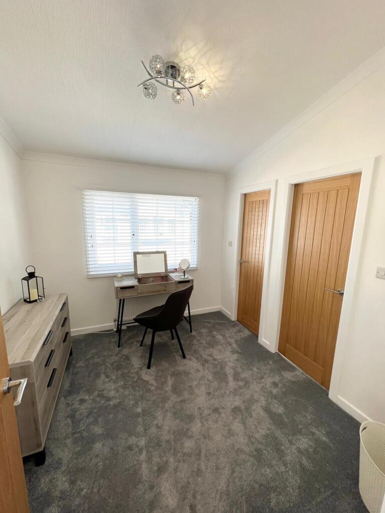 VOY 20 Bedroom