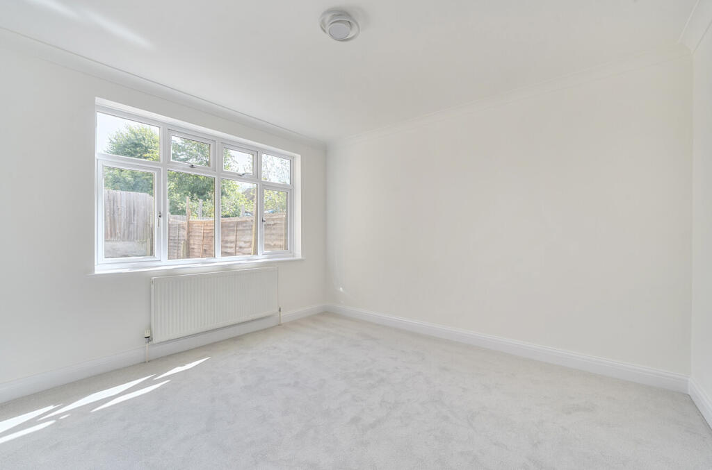 1347992-13-68b588...