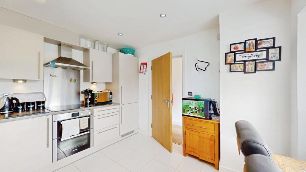 e88b4784-Broadstones-08122025_222701.jpg