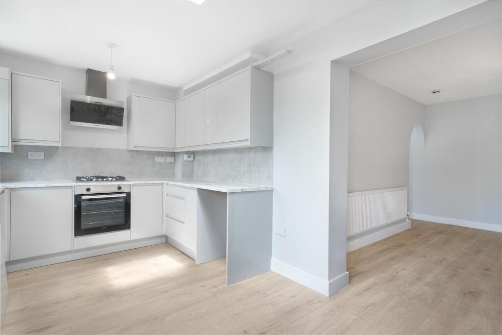 63 Beverley Gardens - oCV7nzQEwKnKORKX0pUf.jpg