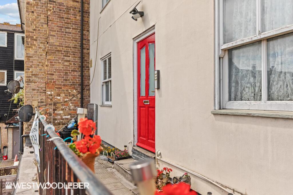 BrookridgeCourt_10.jpg