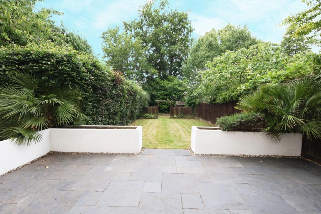 Flat 1 at 10-12 Portland Place CV32-14.jpg