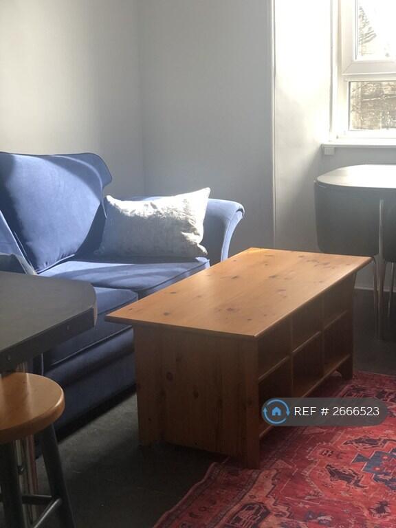 Living Room-5