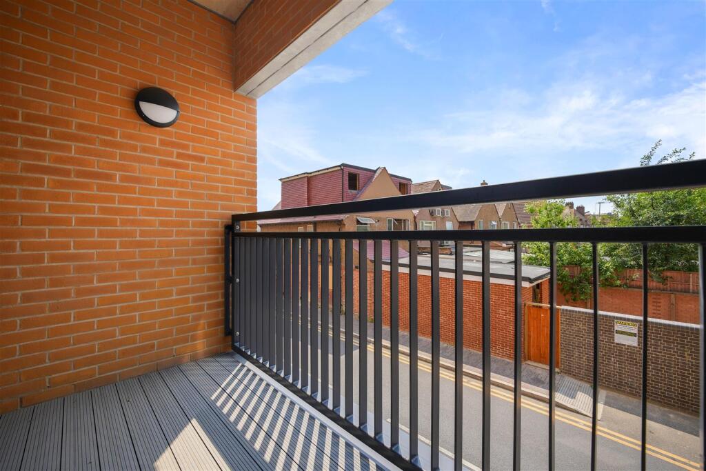 CCRR - Flat 5 Garraway Apartments Balcony 2 (1).JP