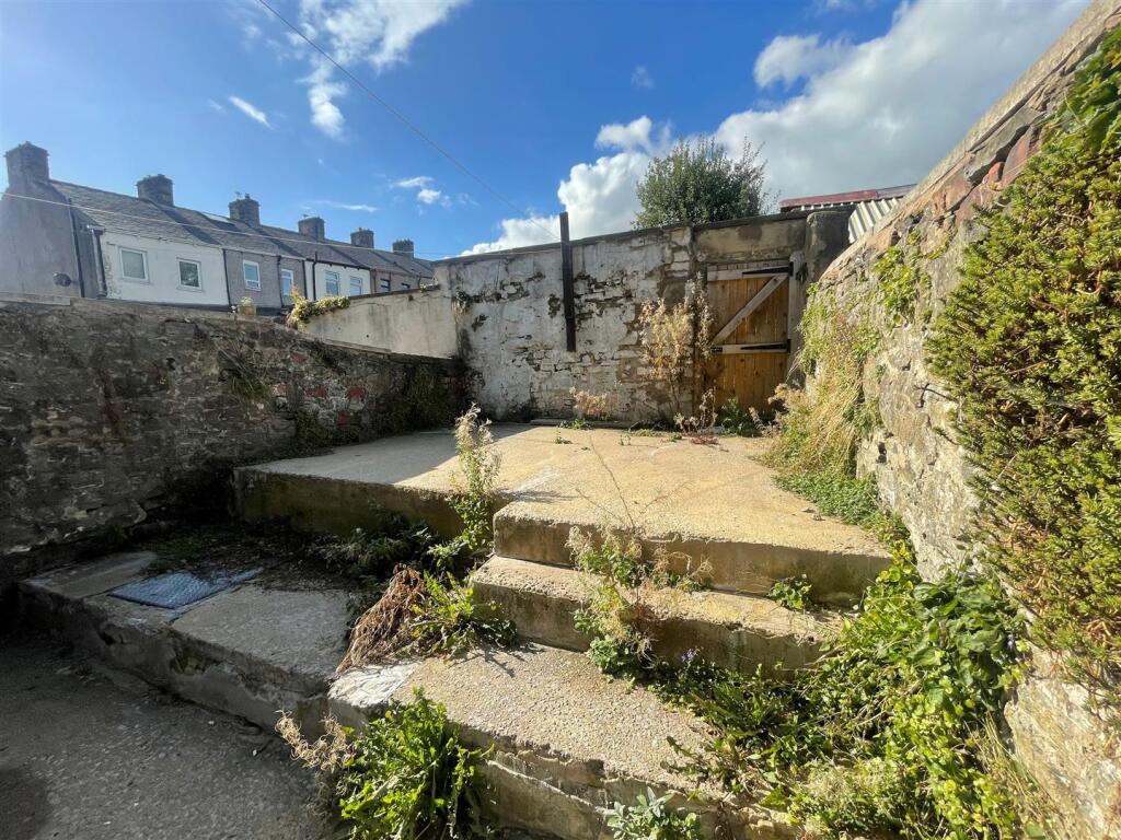 spring street 10.jpg