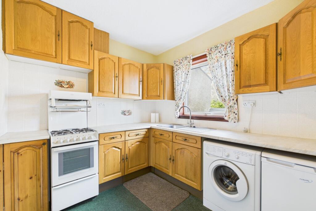 CAM04201G0-PR0067-STILL005