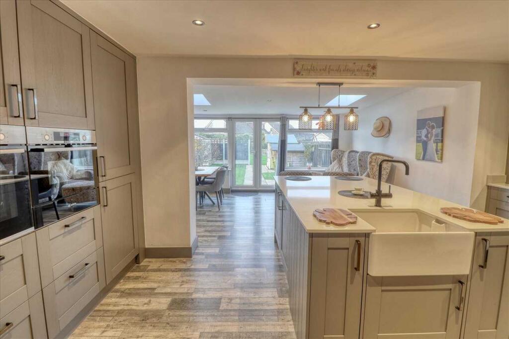 Kitchen/Dining