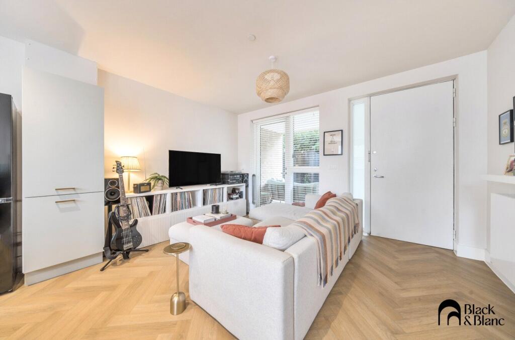 Living/ Kitchen