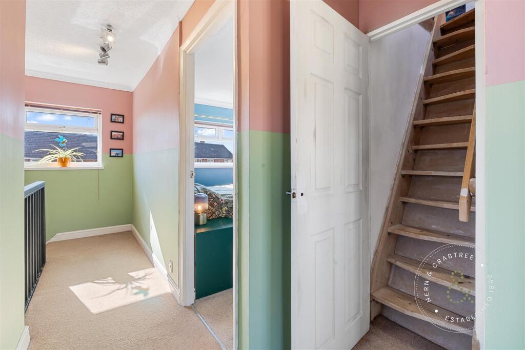 Int Newborough Ave, Hern Crabtree (29).jpg