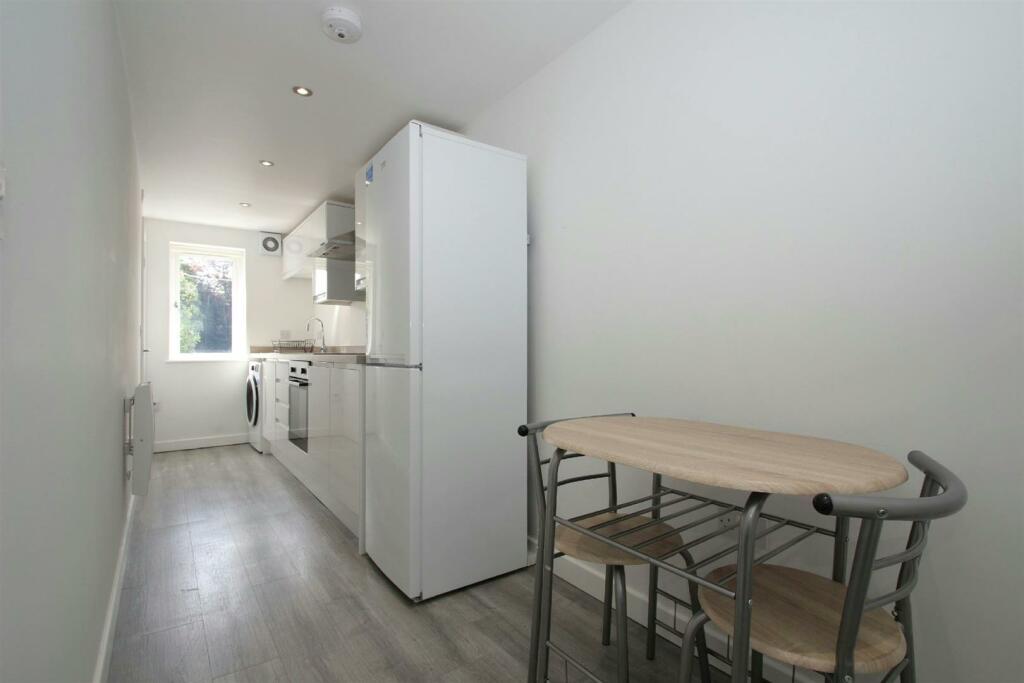 Breakfast Kitchen 3