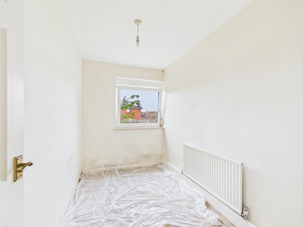 CAM04018G0-PR0407-STILL002