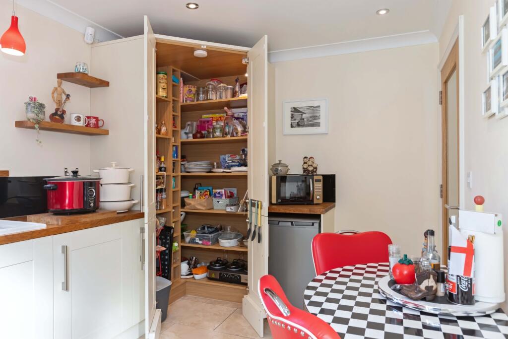 Pier Road_31