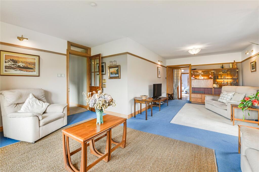 Formal Lounge