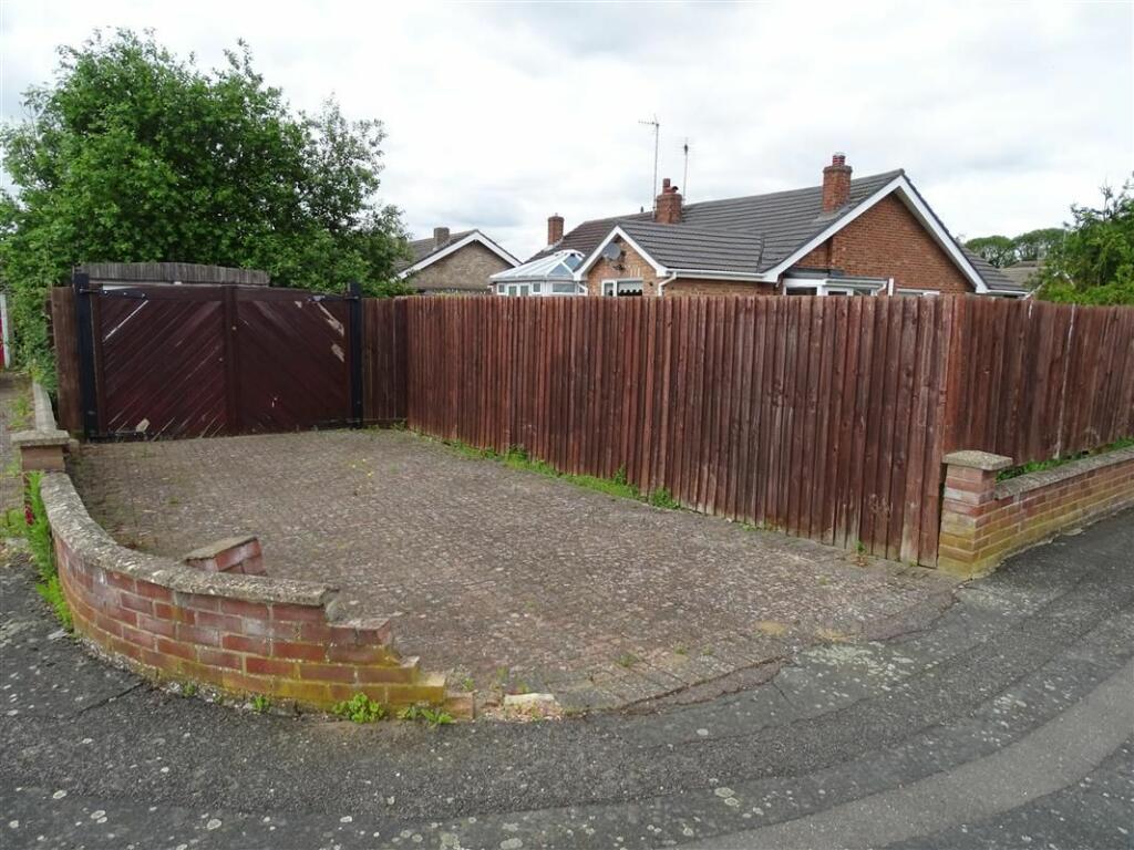 Rear Entrance via Ely Close