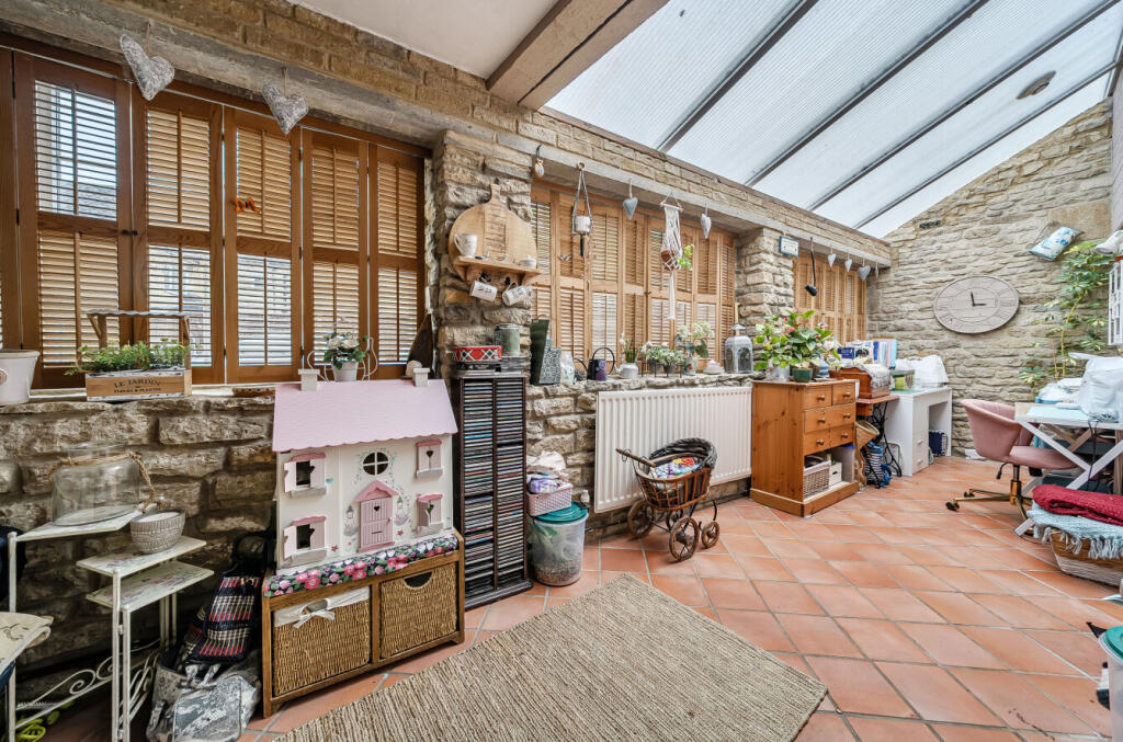 1299734-21-683619...