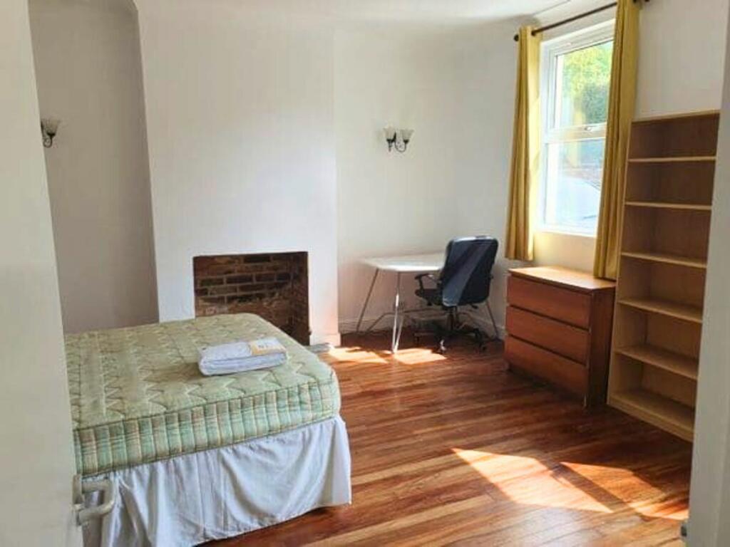 Bedrooms 1 - 6