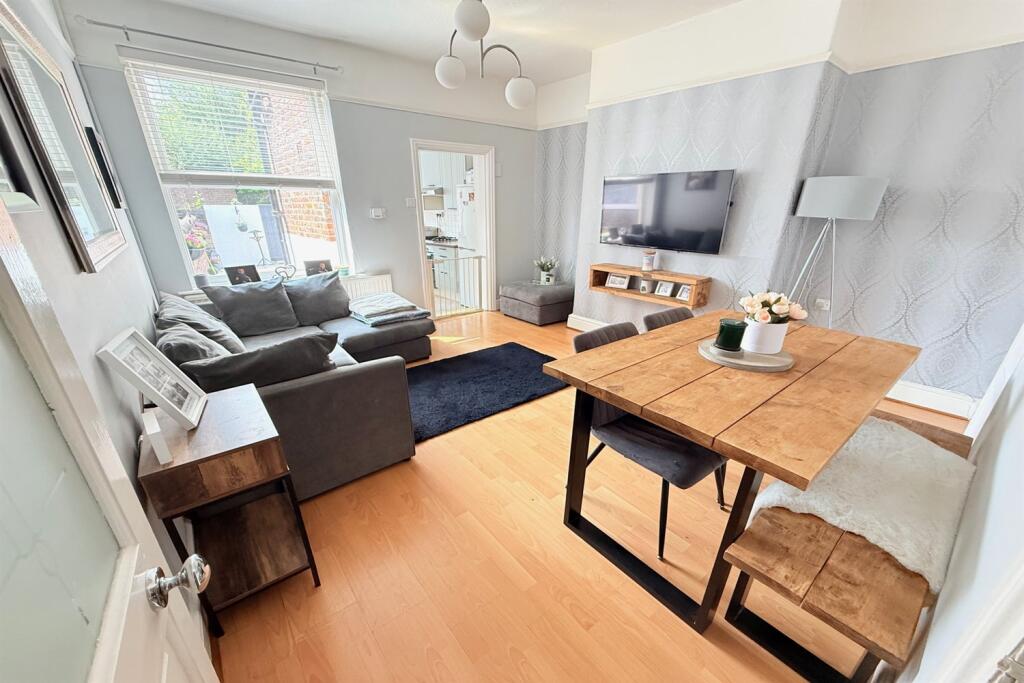 Rear Reception Room/