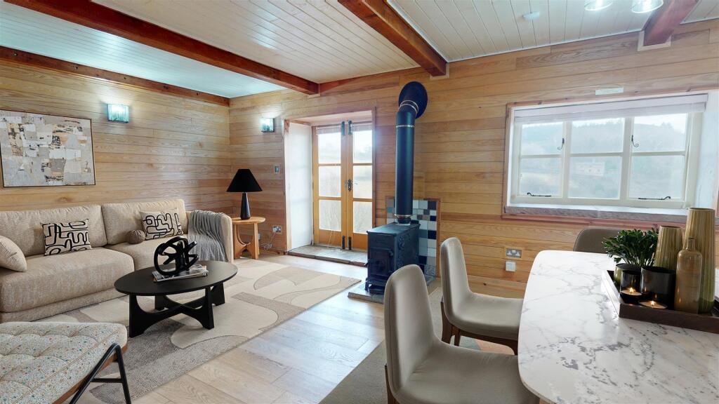 Property_EAFC_Plough-Royd-Barn-02252025_164513_05-