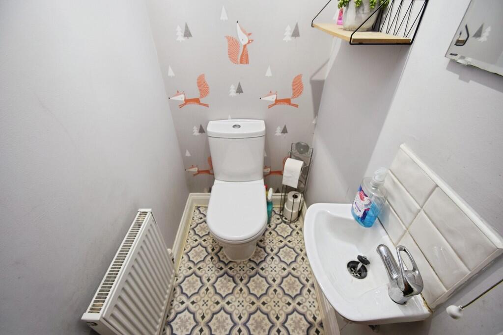 383e27ee-WC