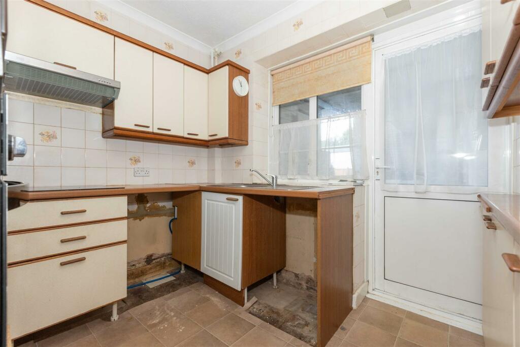 2 Winchester Court_3.JPG