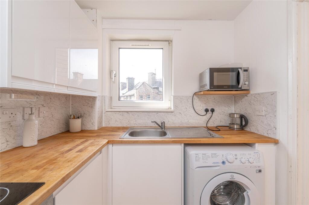 Kitchen Alt