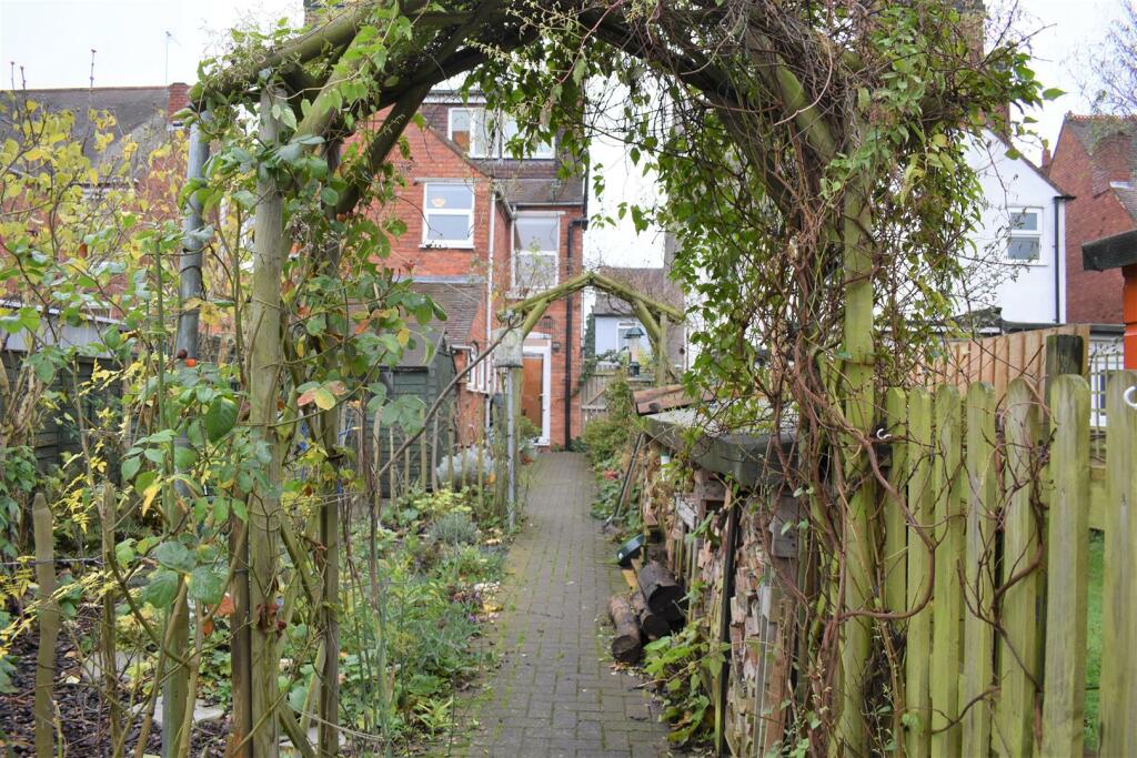 garden3.jpg