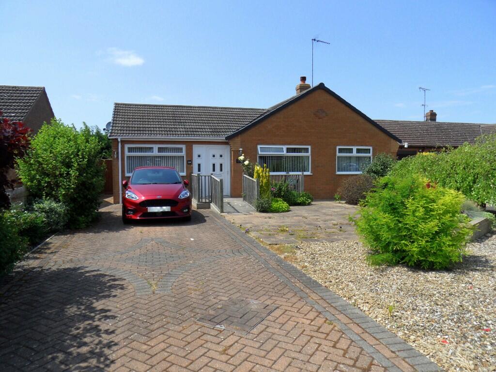 FRONT &amp; DRIVEWAY
