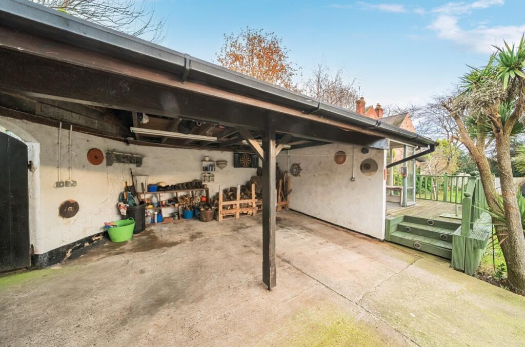 Car Port &amp; Storage 