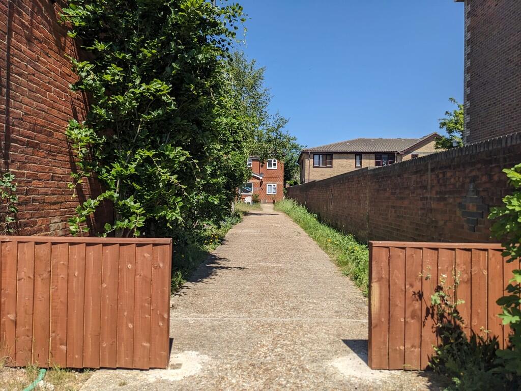 PHOTO-2025-05-16-...