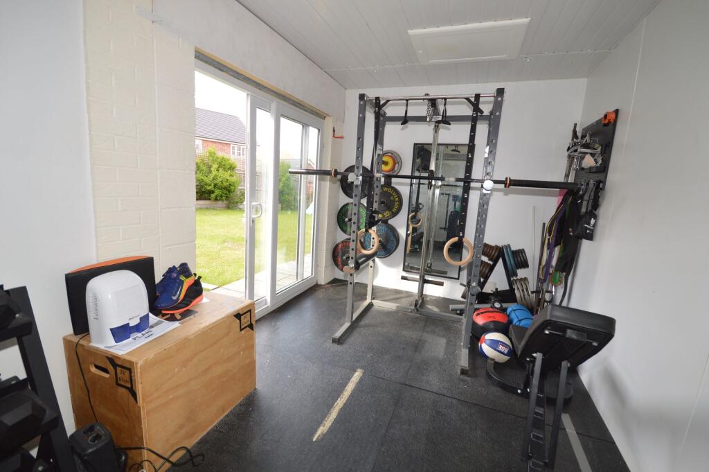 Garage/gym/home office