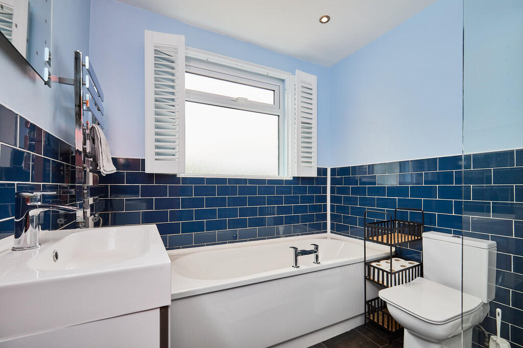 Edward Knight 202...