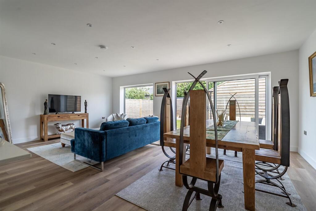 LIVING SPACE