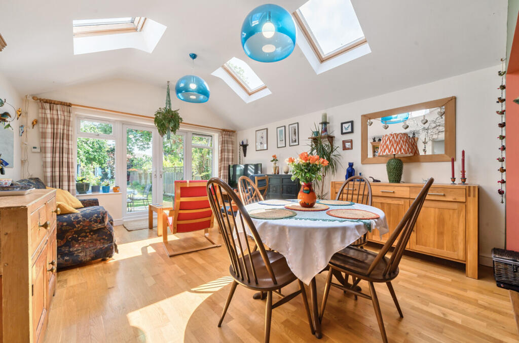Dining Room/ Living