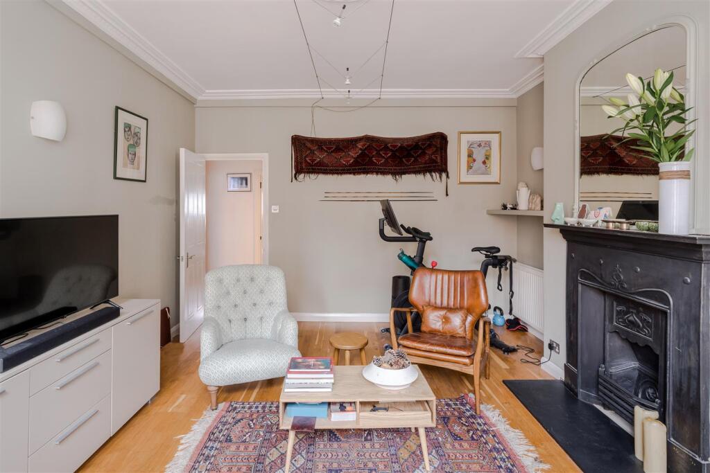 5 James Boswell Hous