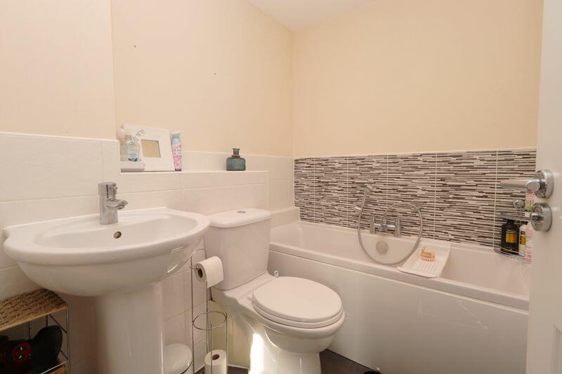 Family Bathroom (Second Floor)