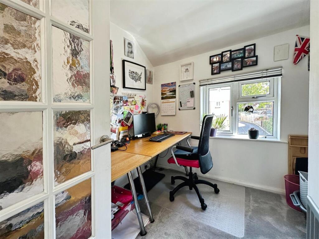 7cb52b03--45AD-A572-8C2C4D89B7F3-25515-0000096CC16