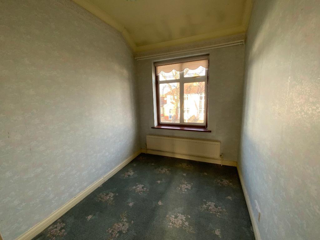 BEDROOM THREE 10'1 x 6'3