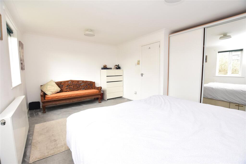 Spring Close Avenue, Leeds, West Yorkshire