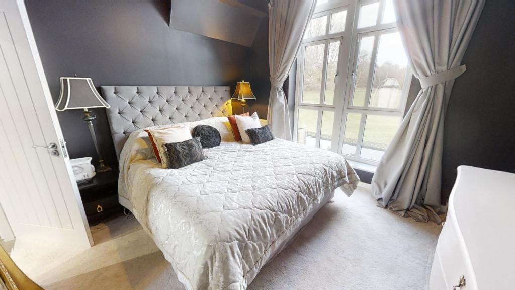 HomeDaze-Presents-Singleton-Drive-M25-5-BED-MODERN