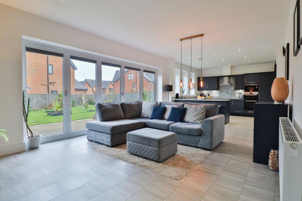 Kitchen/family room