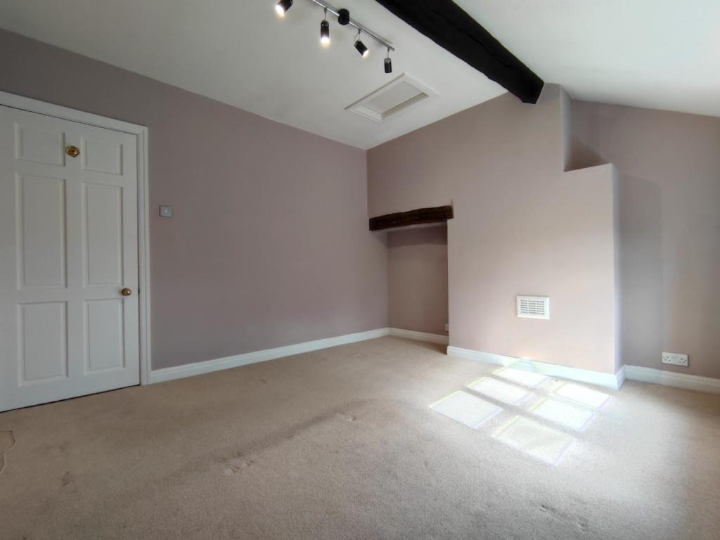 Bedroom 1 Aspect 2
