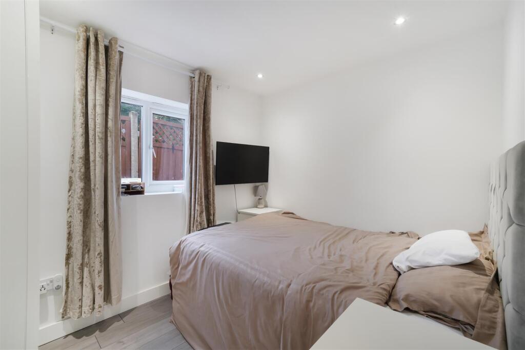 510 Whitton Avenue West - 2biOrOuq6r7UvuXNPLRB.jpg