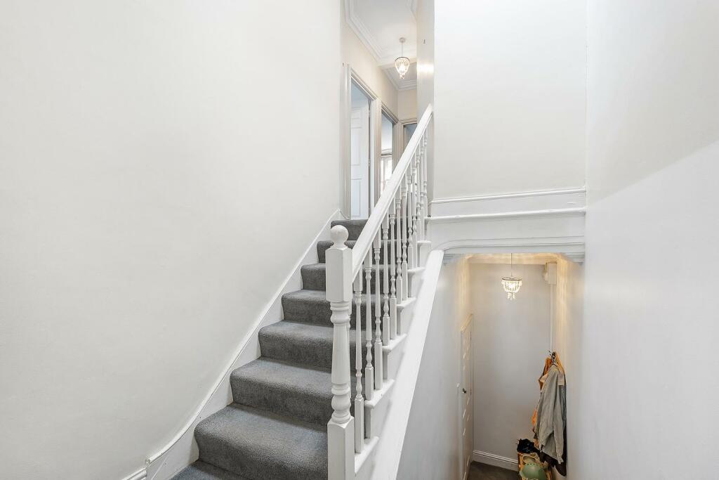 Hallway.JPG