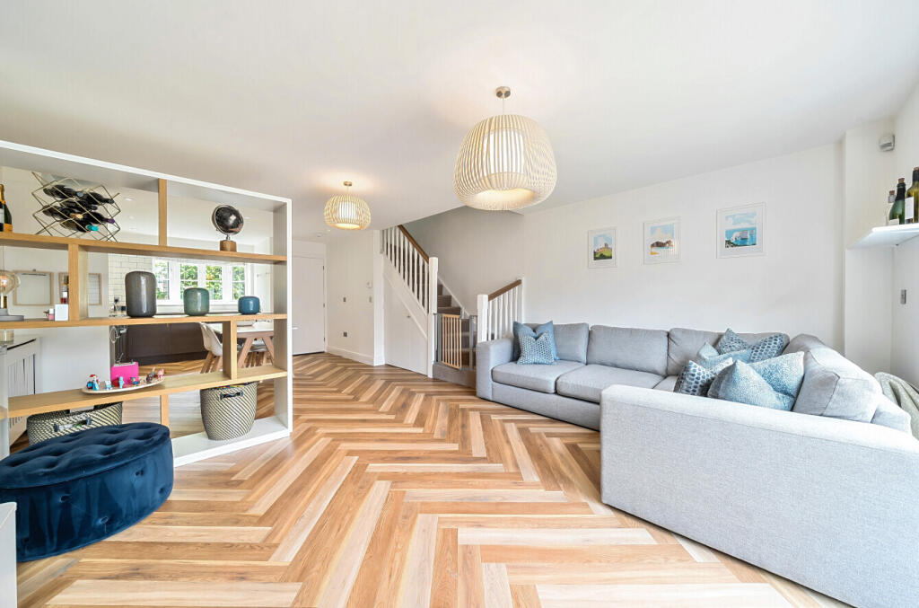 1296261-16-6839ef...