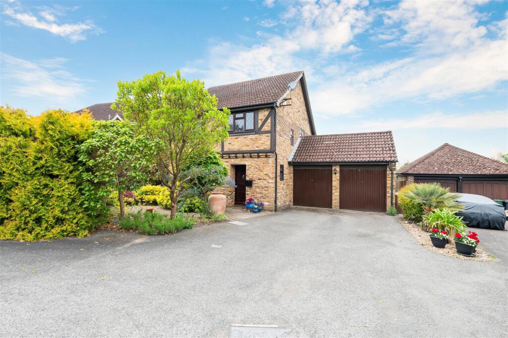 BUNBURY  WAY -26.jpg