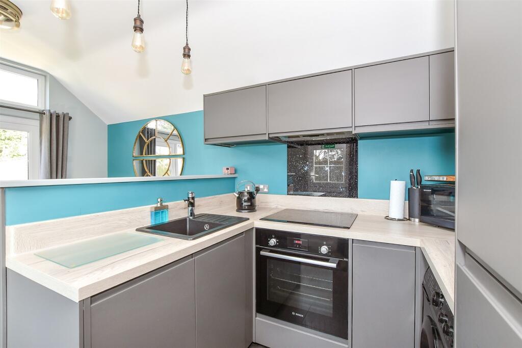 Annexe Kitchen/ Living Room