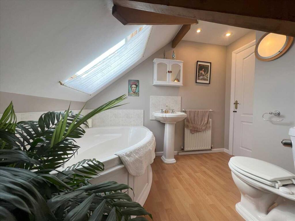 Upstairs Bathroom